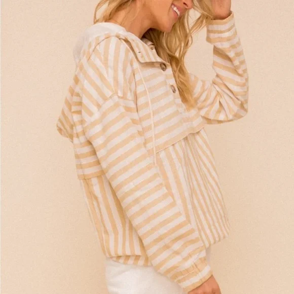 Hem & Thread Tan and White Striped Jacket - Picture 5 of 12